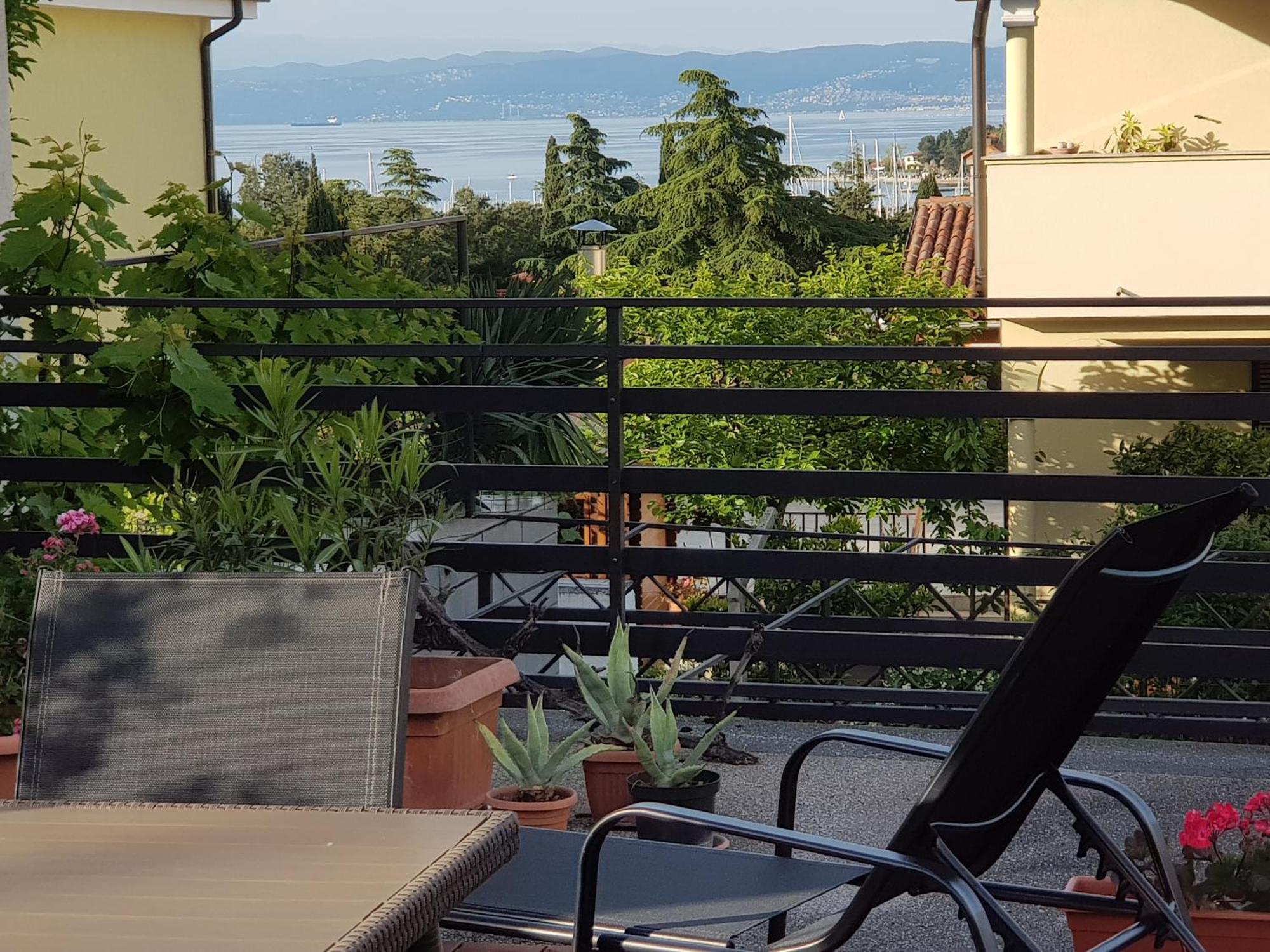 Rosemary Apartment Izola Exterior foto